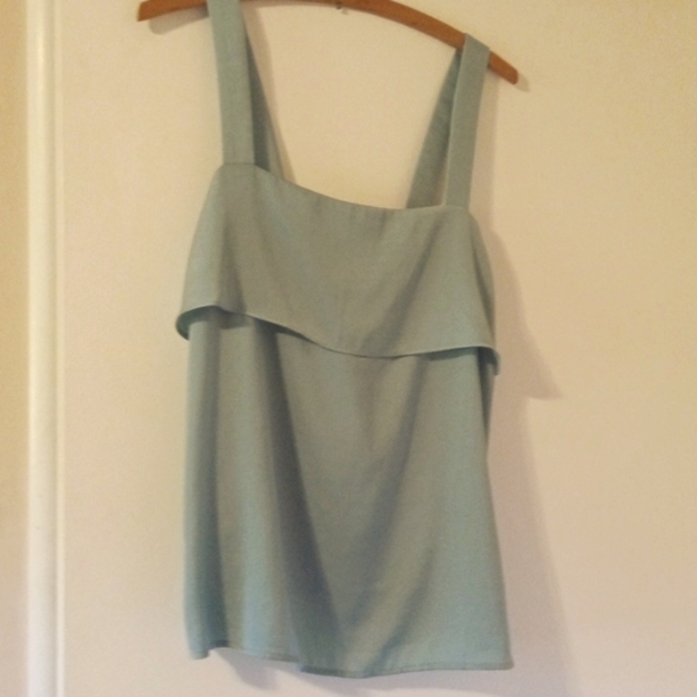 Banana Republic Tie back tank